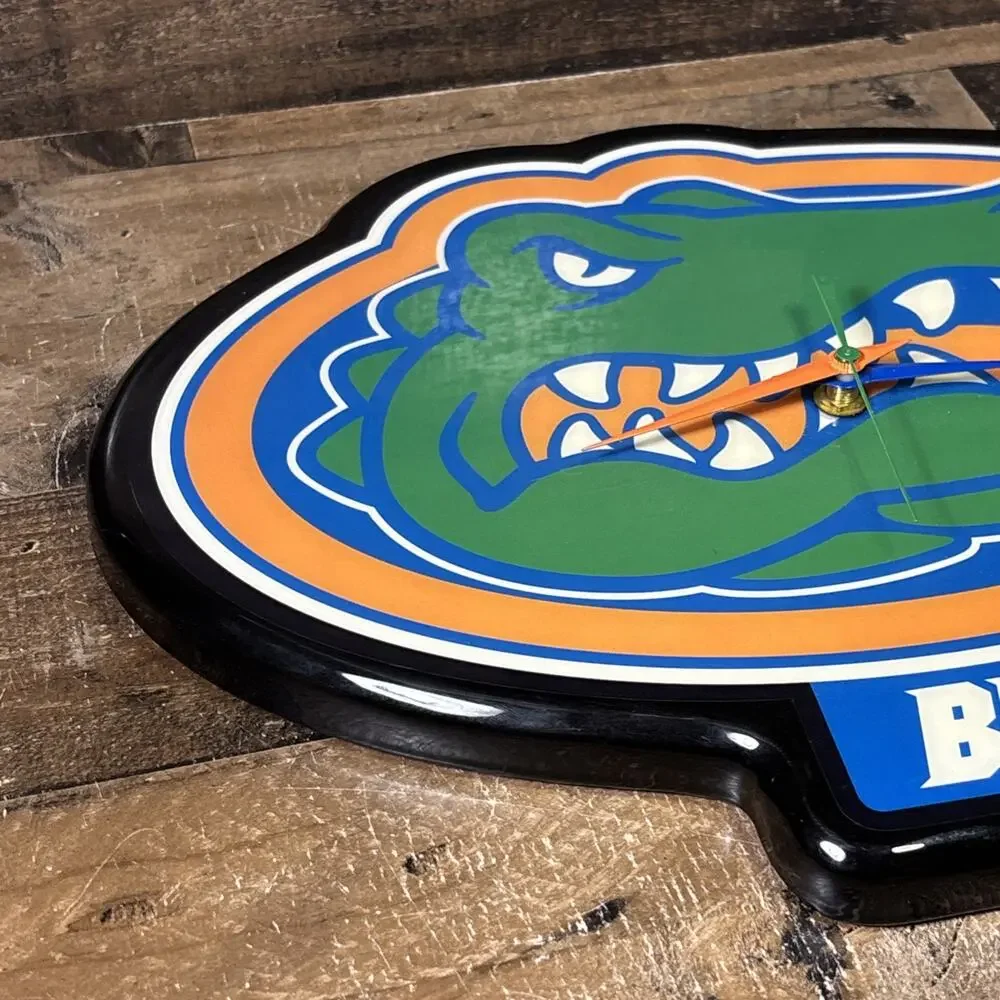 Vintage Florida Gators Wood Resin Wall Clock USA UF Bull Gator WORKS! Man Cave